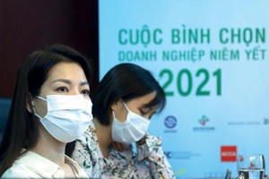 Toàn cảnh buổi chấm giải: Cuộc bình chọn Doanh nghiệp niêm yết 2021