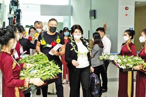 Đón du khách Uzbekistan đến Phú Quốc trải nghiệm kỳ nghỉ 9 ngày 8 đêm theo chương trình hộ chiếu vắc-xin.