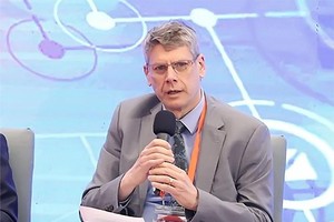 GS. Jonathan Pincus, Cố vấn kinh tế cao cấp của Chương trình Phát triển Liên hợp quốc (UNDP) 