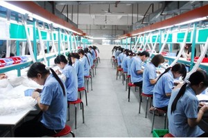 Phí môi giới xuất khẩu lao động cao cắt cổ là vấn đề gây nhức nhối thời gian qua