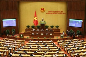 Với 424/426 phiếu thuận, chiều 11/1 Quốc hội đã thông qua nghị quyết chính sách tài khóa, tiền tệ hỗ trợ Chương trình phục hồi và phát triển kinh tế - xã hội.