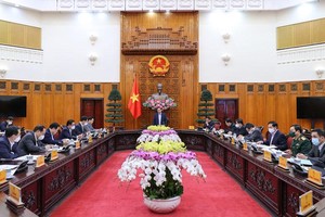 Thủ tướng chủ trì cuộc họp Ban Chỉ đạo quốc gia triển khai thực hiện cam kết của Việt Nam tại Hội nghị COP26 (Ảnh: Nhật Bắc)