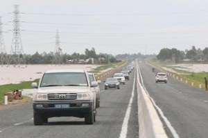 Một đoạn đường Cao Lãnh - Lộ Tẻ.
