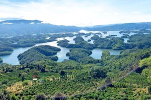 Khu du lịch hồ Tà Đùng (Đắk Nông) hứa hẹn là điểm đến ấn tượng về du lịch trong thời gian tới 