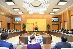 Toàn cảnh cuộc làm việc.