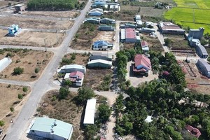 Kon Tum xảy ra tình trạng giao đất vượt hạn mức, phân lô theo hiện trạng, dẫn đến diện tích các lô đất không đồng đều. Ảnh: H.T