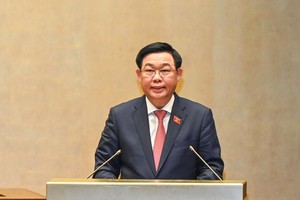 Chủ tịch Quốc hội Vương Đình Huệ phát biểu kết thúc phiên chất vấn.