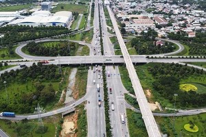 Nút giao Dầu Giây - điểm khởi đầu của tuyến cao tốc Dầu Giây - Tân Phú.