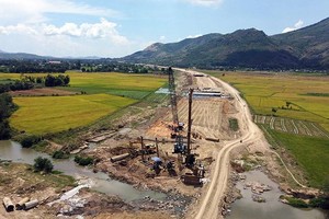 Dự án Xây dựng đường bộ cao tốc Bắc - Nam phía Đông giai đoạn 2021-2025 đã cơ bản hoàn thành giải phóng mặt bằng