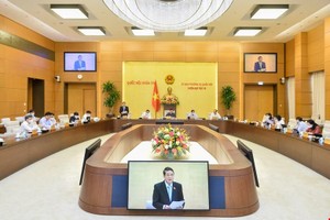 Phiên thảo luận của Ủy ban Thường vụ Quốc hội về kết quả thực hành tiết kiệm, chống lãng phí năm 2021.