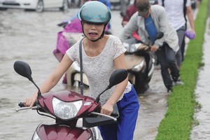 Bồi thường tổn thất do thiên tai ngày một tăng. Ảnh: Dũng Minh