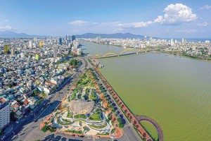 Những quyết sách quan trọng của Trung ương đã mở rộng dư địa đầu tư của TP. Đà Nẵng Ảnh: Huỳnh Văn Truyền