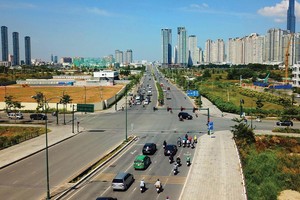 Hạ tầng đi tới đâu, thị trường bất động sản phát triển tới đó. Ảnh: Lê Toàn