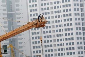 Thị trường bất động sản trầm lắng khiến nhu cầu xây dựng giảm sút