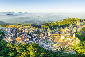 Sự góp mặt của các doanh nghiệp lớn đã mang đến vị thế khác biệt cho du lịch Việt Nam. Trong ảnh: Khu du lịch Sun Word Ba Na Hills (Đà Nẵng)