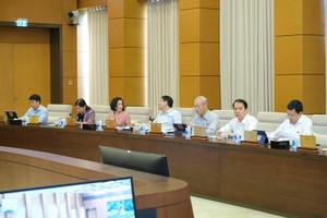 Phiên họp cho ý kiến về kết quả giám sát của Uỷ ban Thường vụ Quốc hội.