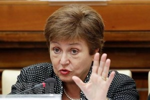 Tổng giám đốc IMF Kristalina Georgieva phát biểu tại một cuộc họp báo ở Vatican. Ảnh: Reuters/TTXVN