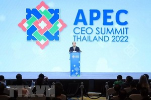 Chủ tịch nước Nguyễn Xuân Phúc phát biểu tại Phiên họp thứ 4 CEO Summit về thương mại và đầu tư. (Ảnh: Thống Nhất/TTXVN)