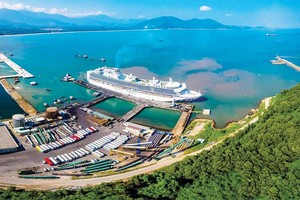 Khu kinh tế Chân Mây - Lăng Cô nhìn từ phía phía cảng nước sâu Ảnh: Nguyễn Phong