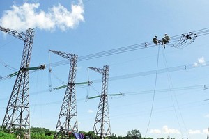 Các dự án truyền tải điện của EVN đang đối mặt với thách thức lớn về giải phóng mặt bằng. Ảnh: Đức Thanh