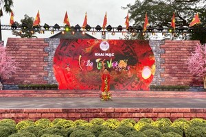 Ông Nguyễn Hồng Phúc, Giám đốc Nhà văn hóa Thanh niên TP.HCM phát biểu tại Lễ Khai mạc.