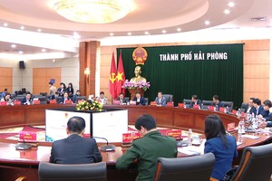 Quang cảnh cuộc họp