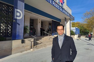 Tác giả tại Đại học Paris Dauphine (Paris, Pháp)