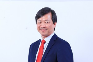 Doanh nhân Mai Hữu Tín, Chủ tịch HĐQT Công ty cổ phần Tập đoàn Kỹ nghệ gỗ Trường Thành.