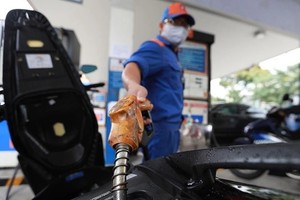 Doanh nghiệp bán lẻ xăng dầu muốn không bị “phân biệt đối xử” 