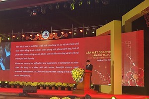 Tổng Giám đốc Công ty TNHH Mabuhi Motor Đà Nẵng đề xuất TP. Đà Nẵng quan tâm về cơ sở hạ tầng.