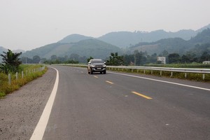 Một đoạn đường Hòa Lạc - Hòa Bình giai đoạn 1.