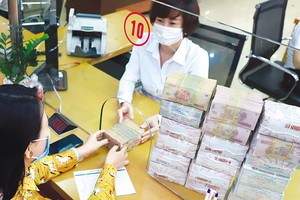 Thanh khoản đang dồi dào, nên chỉ cần một tín hiệu xoay chiều chính sách được đưa ra, thì dòng tiền sẽ “bùng nổ”