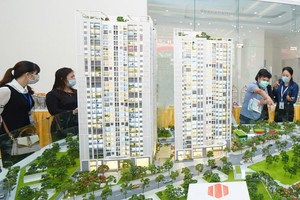 Nhu cầu tăng, nguồn cung thấp đang khiến giá nhà ở Hà Nội liên tiếp tăng.