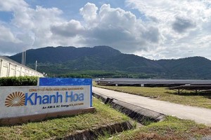 Tỉnh Khánh Hòa cho Dự án Nhà máy Điện mặt trời AMI Khánh Hòa thuê đất vượt diện tích sử dụng đất