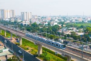 Với cơ chế mới, TP.HCM có điều kiện phát triển đô thị dọc theo các tuyến metro, đường vành đai, quốc lộ… Ảnh: Lê Toàn 