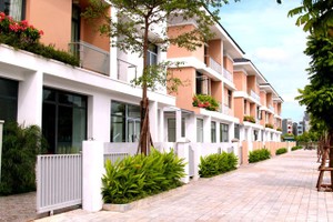 Giấy tờ nhà “biệt tích”, cư dân Villa An Phú Đông kêu cứu 