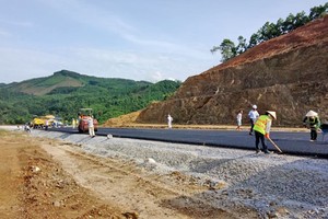 Thí điểm một số cơ chế, chính sách vướng mắc đầu tư xây dựng công trình giao thông đường bộ 