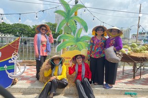 TP.HCM: Trải nghiệm nông sản địa phương qua Tuần lễ trái cây “Trên bến dưới thuyền”