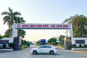 Cảng cạn Long Biên tại Số 1 Huỳnh Tấn Phát, Khu công nghiệp Sài Đồng B, Long Biên, Hà Nội do Tập đoàn Hateco đầu tư. 