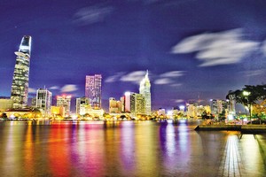 Tạo ra một trung tâm tài chính ở TP.HCM là nhiệm vụ khó khăn, nhưng sẽ khả thi. Ảnh: Đức Thanh