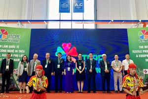 Khai mạc Triển lãm quốc tế thiết bị, công nghệ in thêu, sản phẩm và nguyên phụ liệu Dệt may tại Việt Nam - ITCPE - VietNam Texprint 2023.