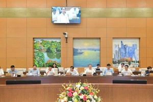 Ủy ban Thường vụ Quốc hội nghe dự thảo báo cáo tổng hợp ý kiến, kiến nghị của cử tri và Nhân dân gửi đến Kỳ họp thứ sáu của Quốc hội.