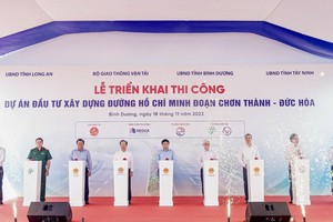 Toàn bộ Dự án đầu tư xây dựng đường Hồ Chí Minh đoạn Chơn Thành - Đức Hòa. sẽ hoàn thành vào năm 2025.