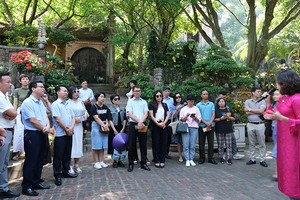 11 tháng của năm 2023, tổng khách du lịch đến Hà Nội đạt 22,6 triệu lượt khách, tăng 32,4% so với cùng kỳ năm 2022. 