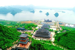 Khu du lịch Quốc gia Tam Chúc (Hà Nam)