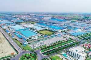 Các dòng vốn lớn từ Hàn Quốc, Mỹ… sẽ còn đổ bộ vào thị trường khu công nghiệp Việt Nam. Ảnh: Dũng Minh 