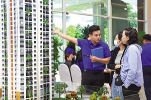 Căn hộ chung cư có giá bán vừa túi tiền được nhà đầu tư quan tâm tìm mua.