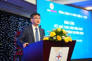 Ông Lê Văn Danh - Tổng giám đốc EVNGENCO3 báo cáo kết quả sản xuất kinh doanh năm 2023