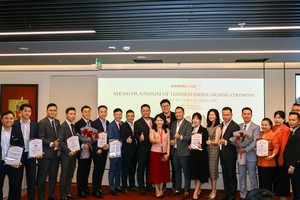 Eaton Park - Lễ Ký Kết Hợp Tác Chiến Lược Đại Lý Phân Phối F1