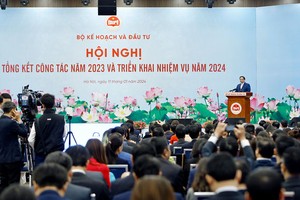 Toàn cảnh Hội nghị Tổng kết công tác năm 2023 và triển khai nhiệm vụ năm 2024 Bộ Kế hoạch và Đầu tư